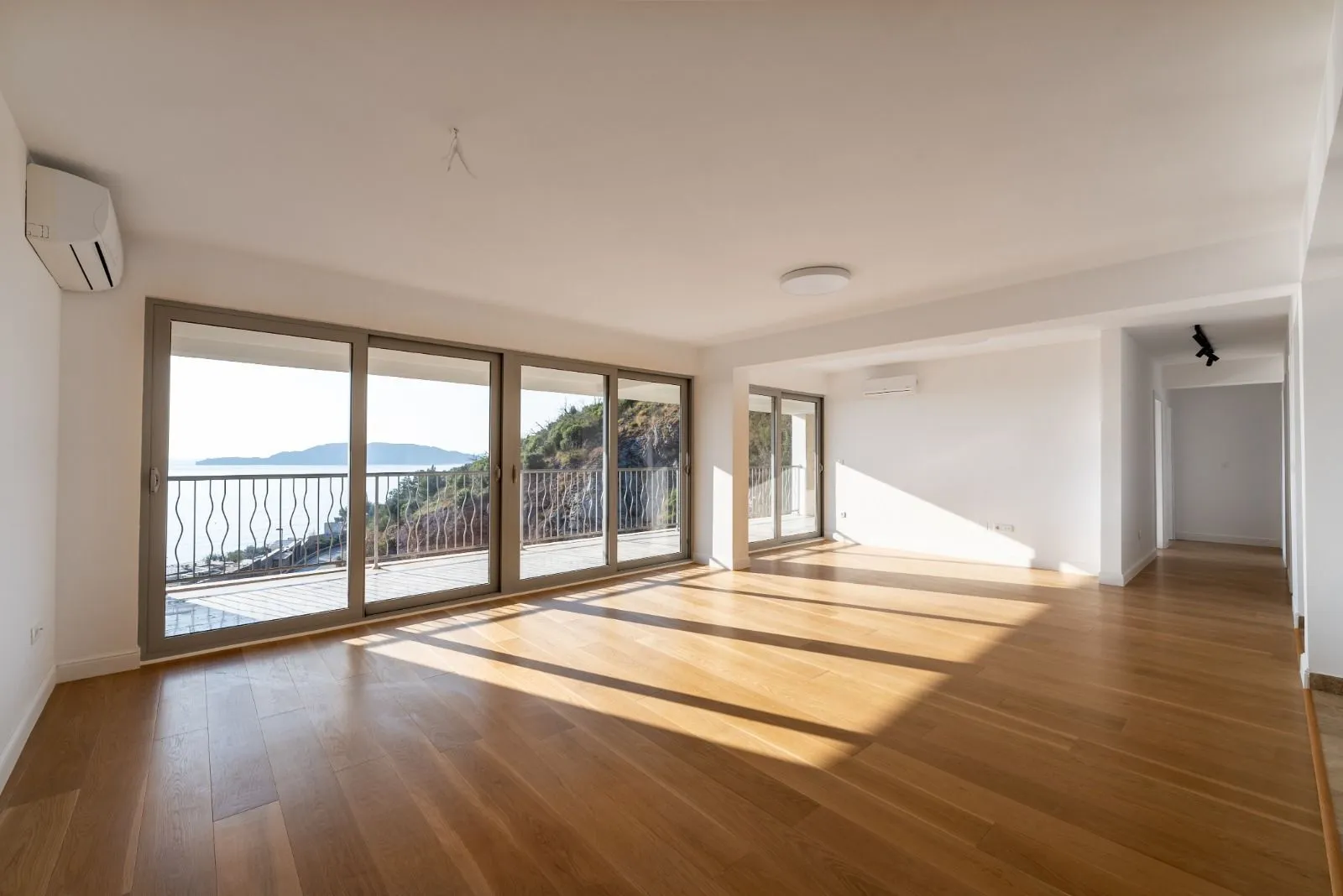 Prodaja, trosoban stan, 160m², Pržno, Budva