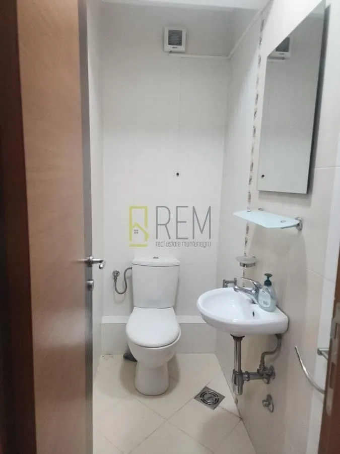 Rent, two bedroom apartment, 68m², Stari Aerodrom, Podgorica