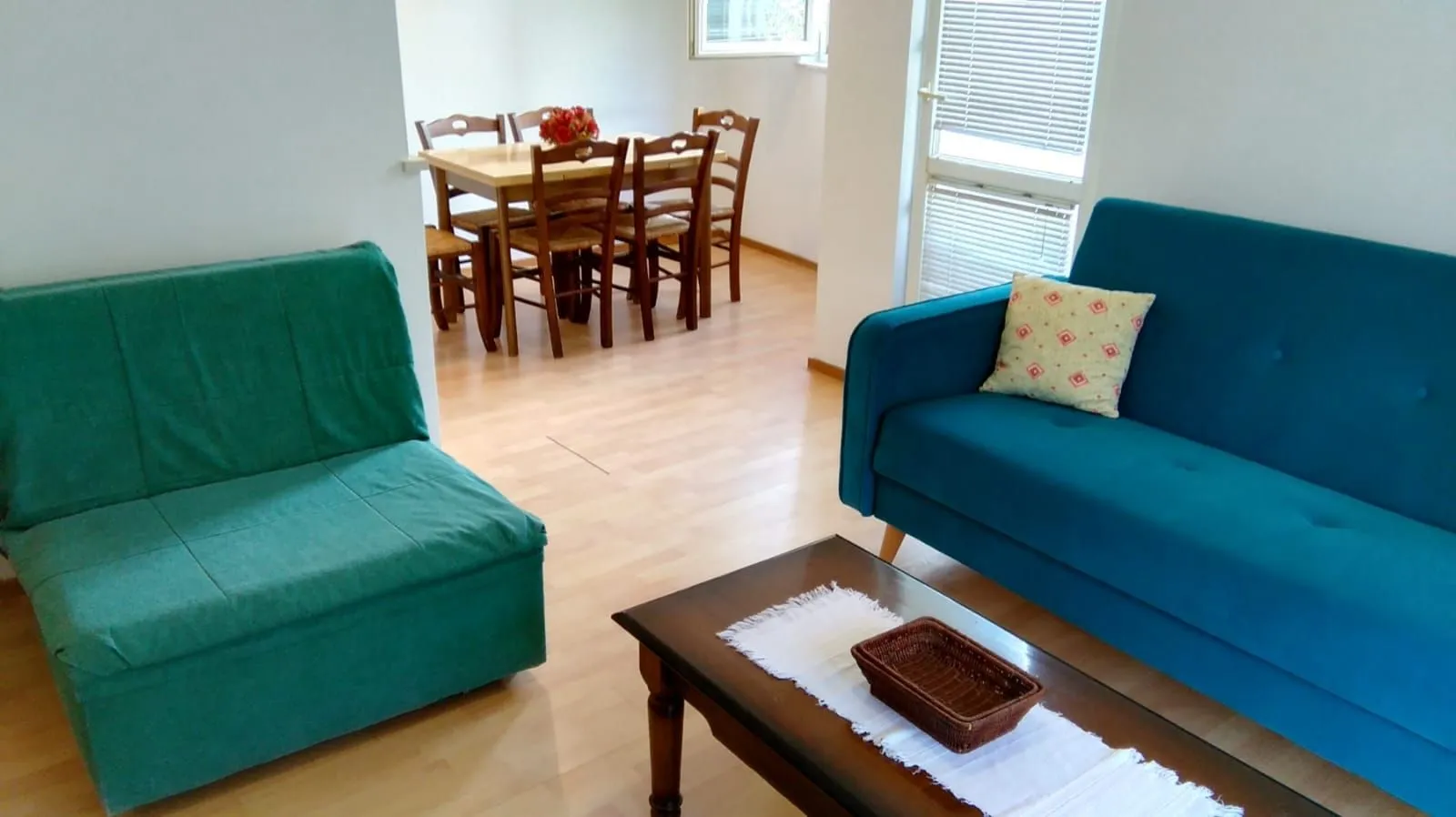 Izdavanje, jednosoban stan, 53m², Centar, Budva