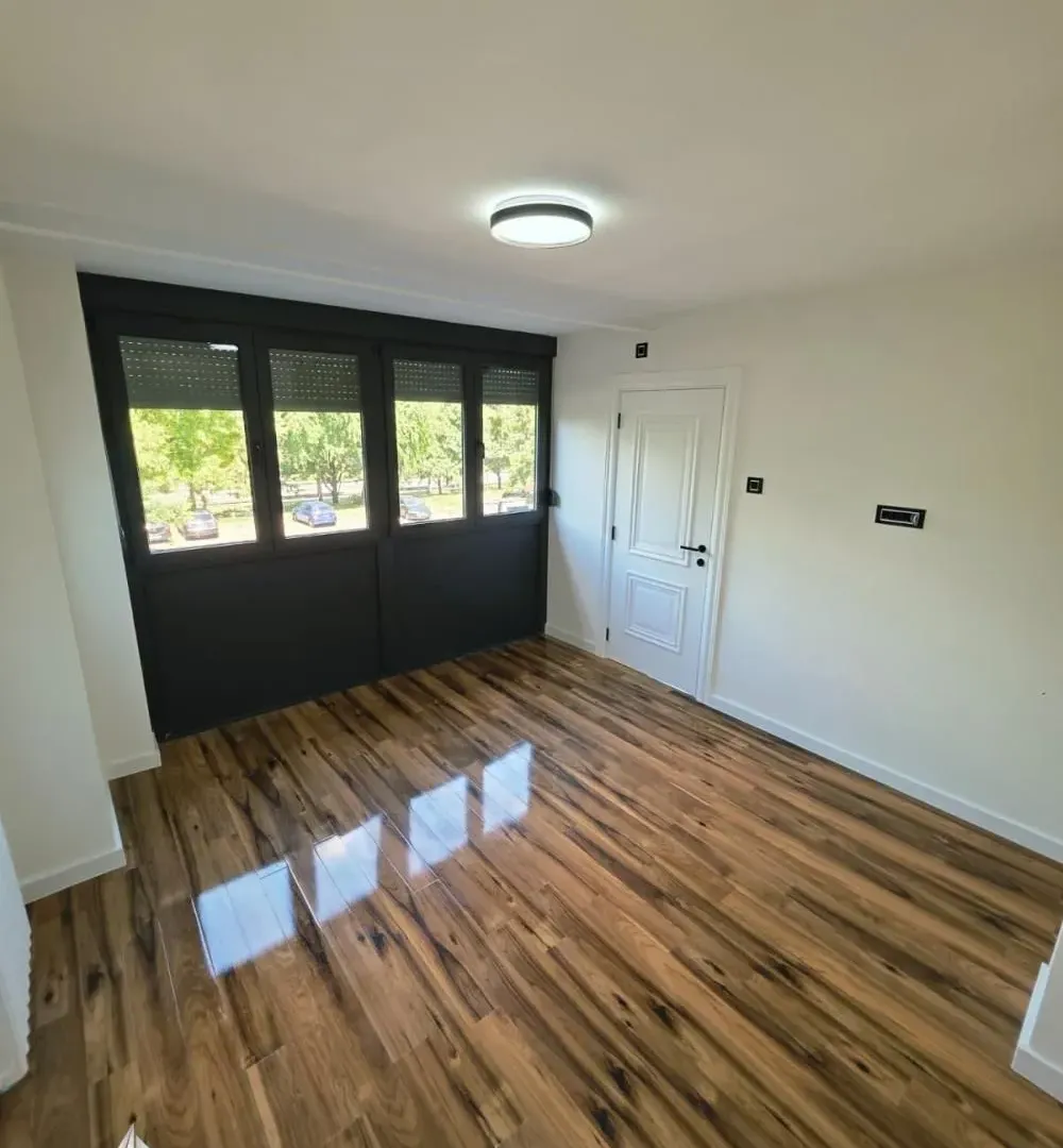 Prodaja, trosoban stan, 80m², Novi Beograd Blok 28, Novi Beograd Sve Podlokacije