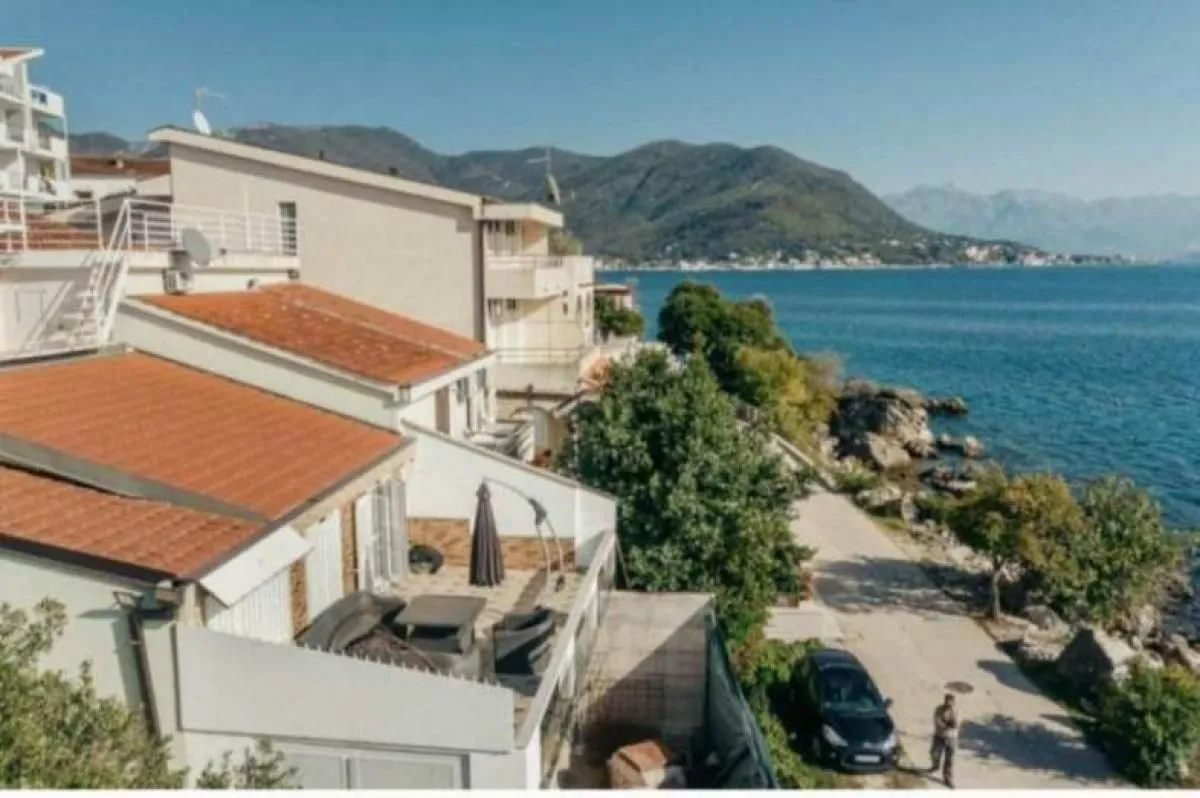 Prodaja, kuća, 180m², Savina, Herceg Novi