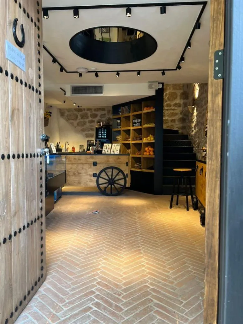 Sale, house, 111m², Stari Grad Kotor, Kotor