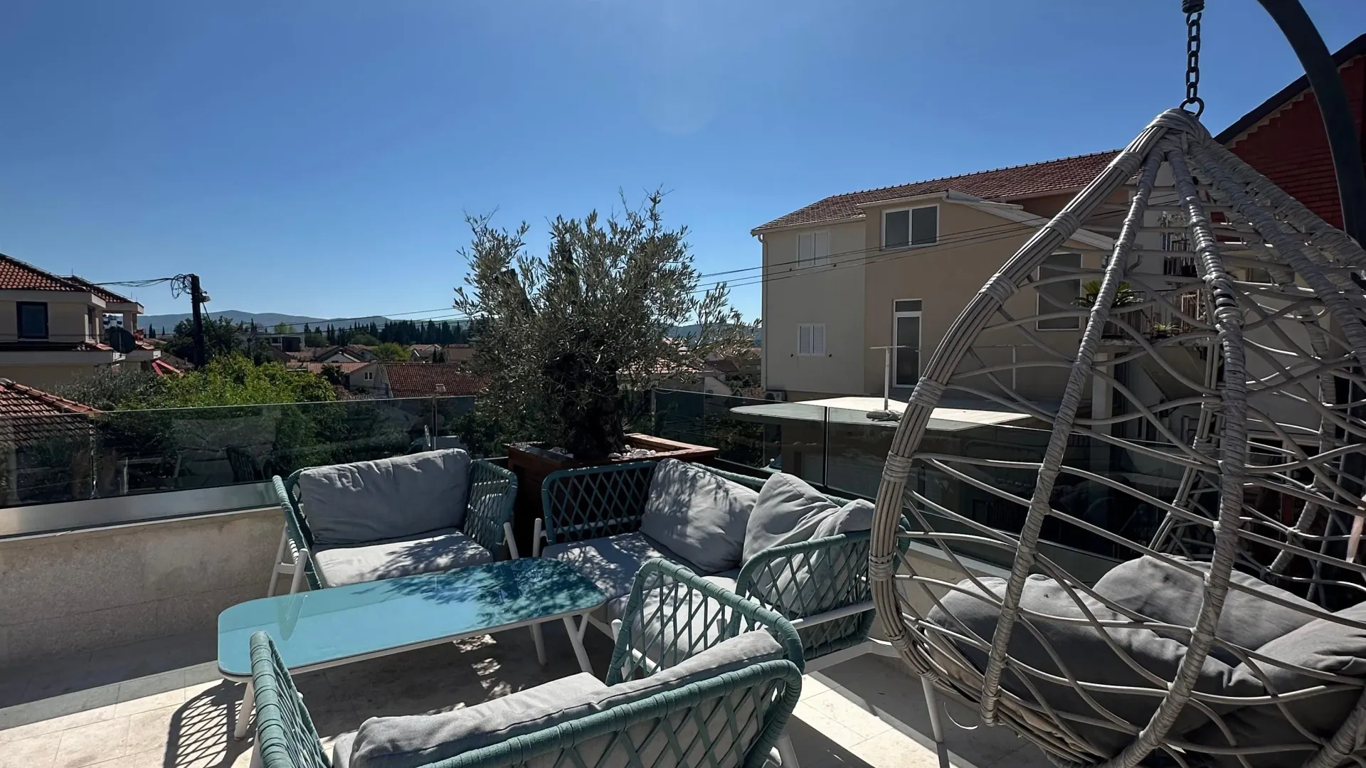 Rent, one bedroom apartment, 63m², Centar, Tivat
