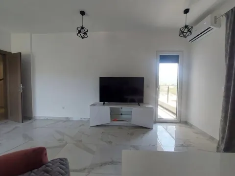 Rent, two bedroom apartment, 70m², Radanovići, Kotor - image 5