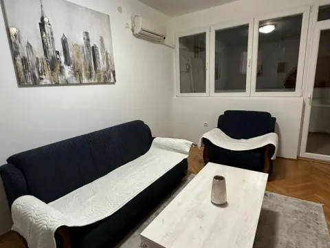 Izdavanje, dvosoban stan, 70m², Gintaš, Podgorica - image 3