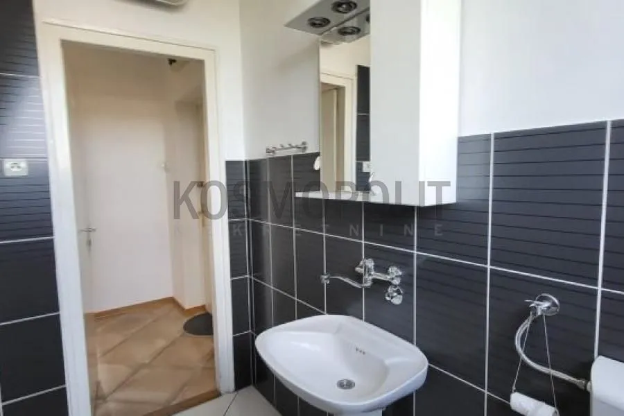 Prodaja, dvosoban stan, 68m², Stari Grad, Beograd