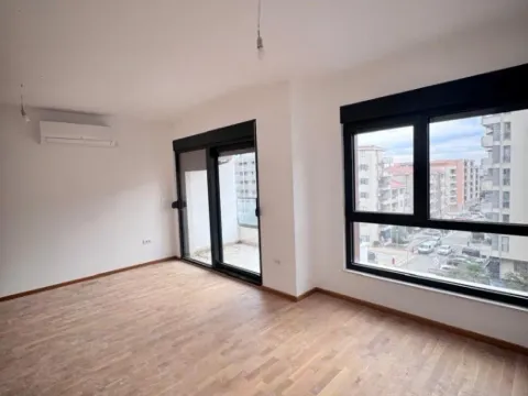 Prodaja, dvosoban stan, 65m², Rozino, Budva