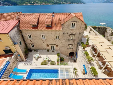 Rent, house, 2117m², Kotor, Crna Gora - image 10