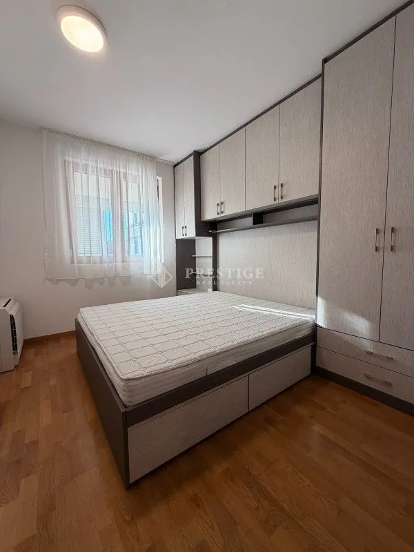 Izdavanje, jednosoban stan, 43m², Tološka šuma, Podgorica
