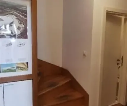 Izdavanje, poslovni prostor, 118m², Crveni Krst, Beograd - image 10