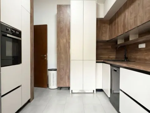 Sale, three bedroom apartment, 126m², Podgorica, Crna Gora - image 8