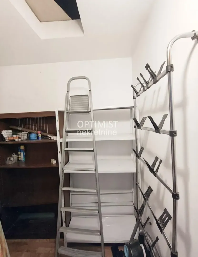 Prodaja, trosoban stan, 69m², Stari Grad, Beograd