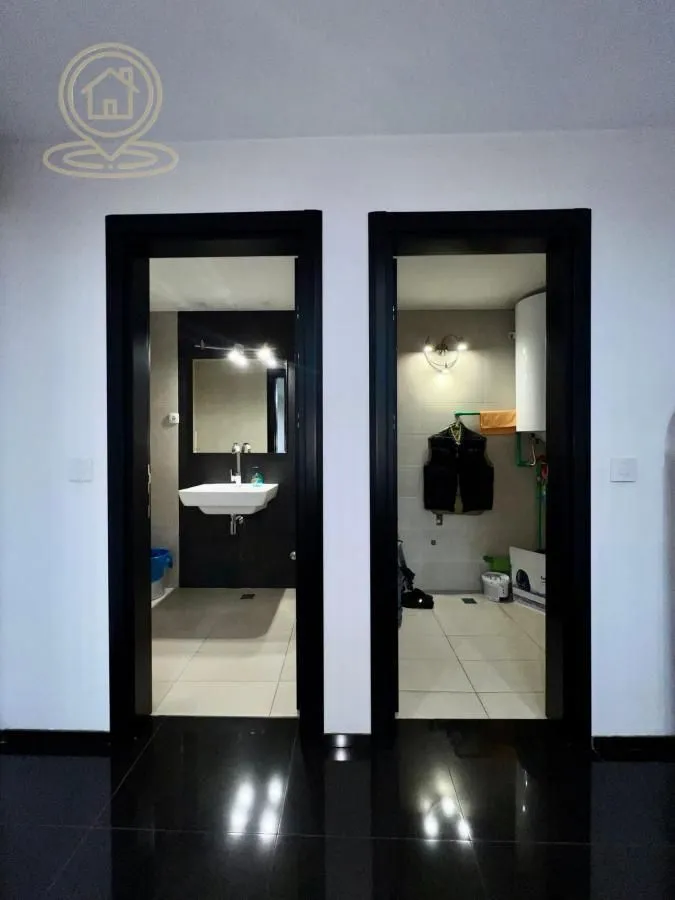 Sale, office space, 284m², Šumice, Beograd