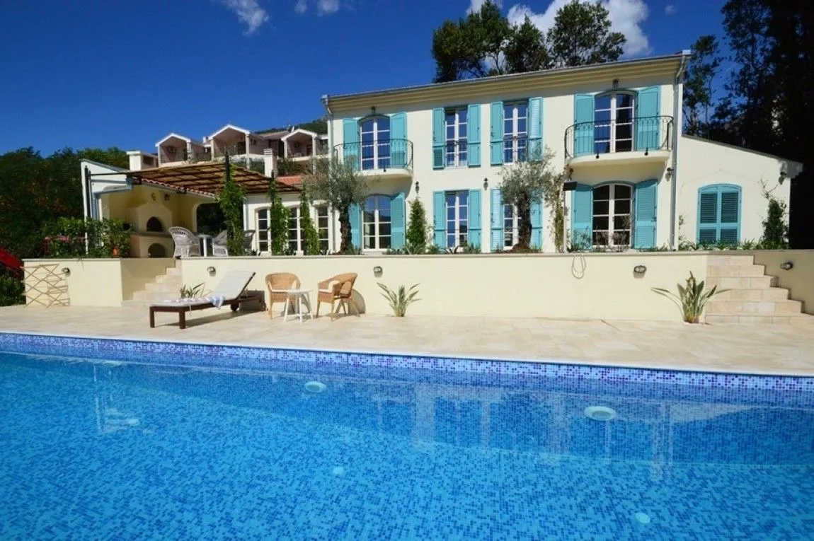 Prodaja, kuća, 184m², Baošići, Herceg Novi