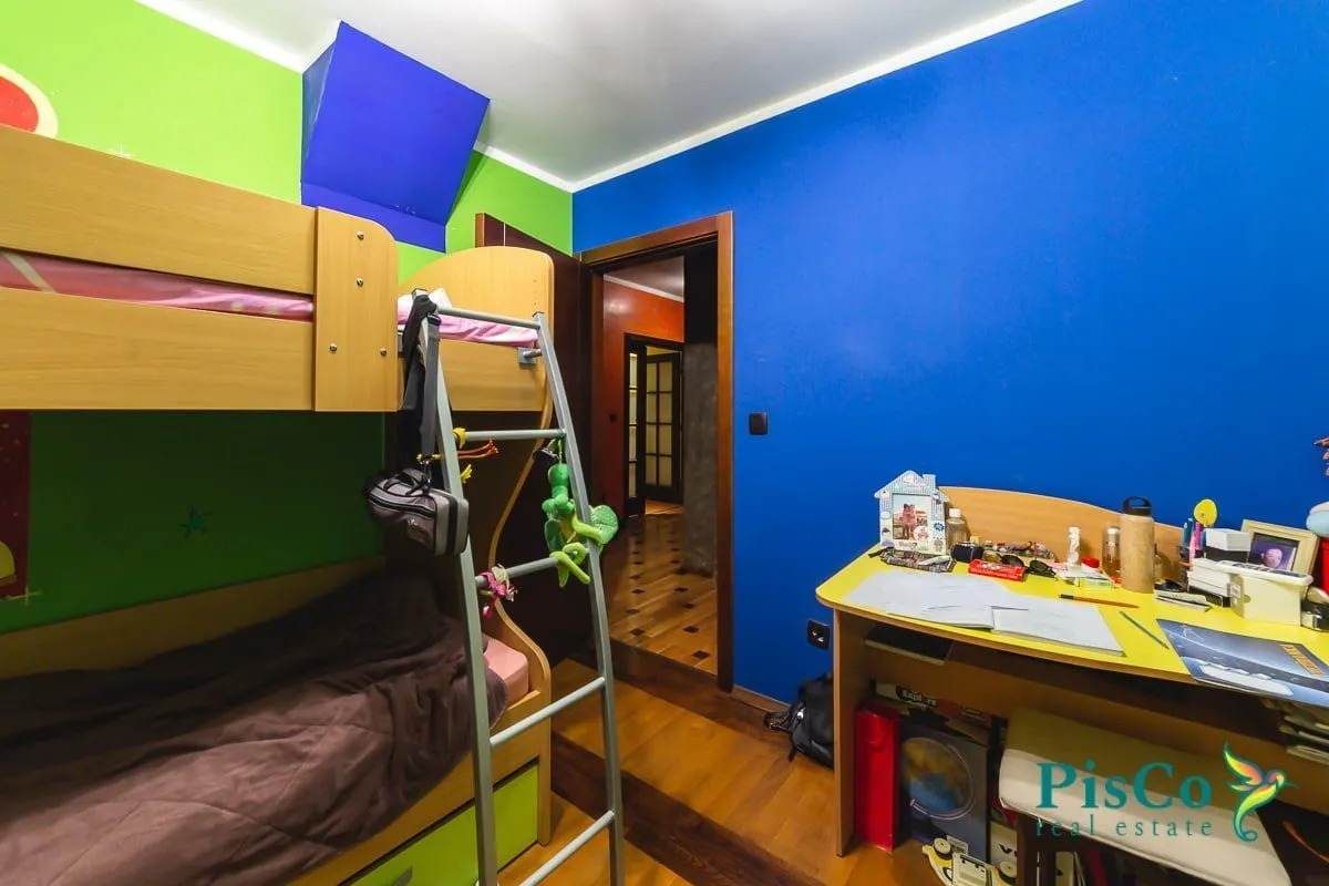 Prodaja, četvorosoban stan, 130m², Preko Morače, Podgorica