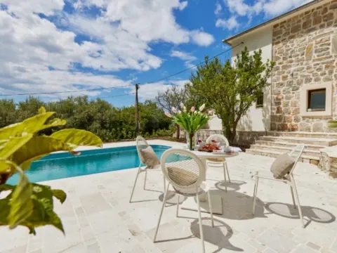 Rent, house, 150m², Kavač, Kotor - image 13