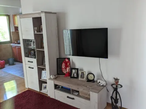 Izdavanje, dvosoban stan, 89m², Risan, Kotor - image 12