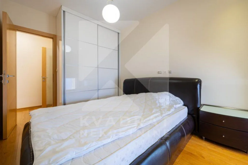 Prodaja, dvosoban stan, 71m², Momišići, Podgorica