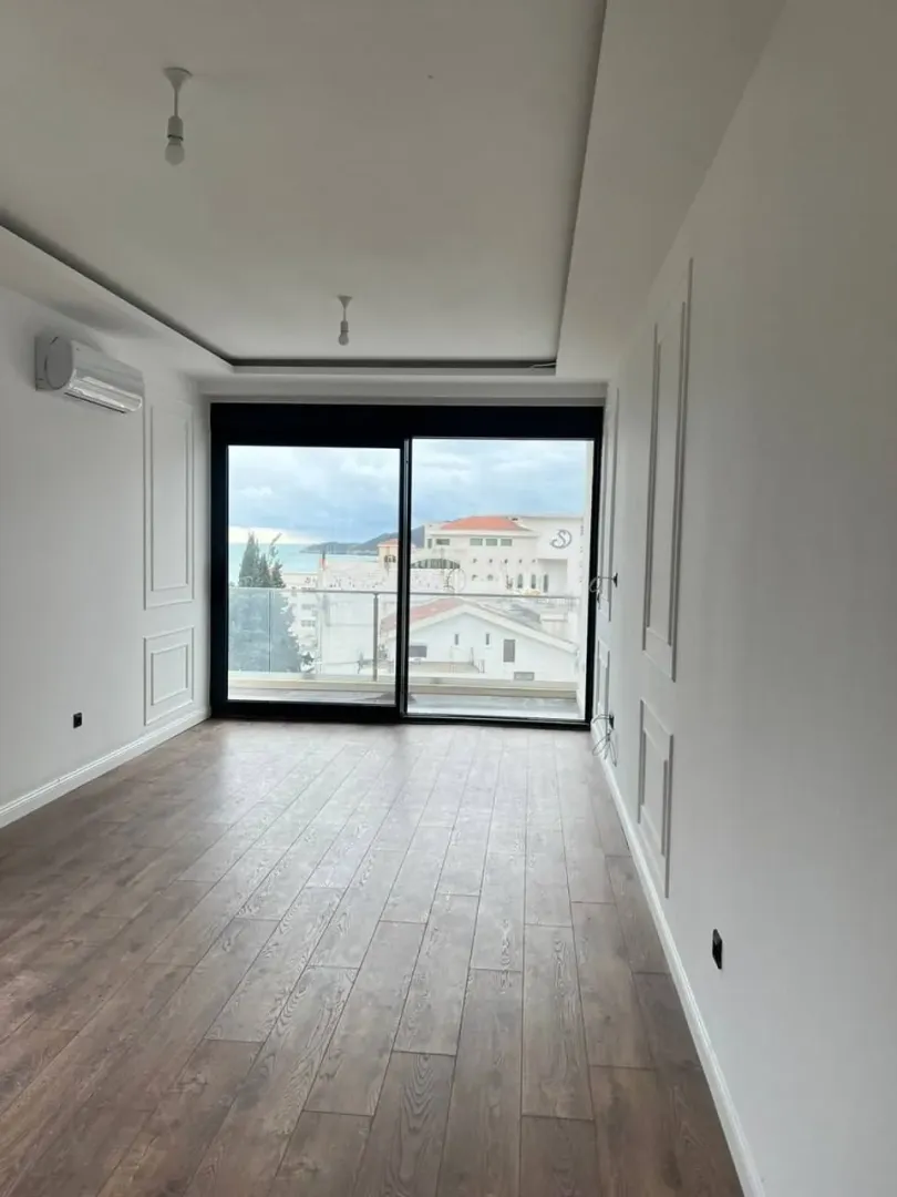 Sale, two bedroom apartment, 82m², Bečići, Budva