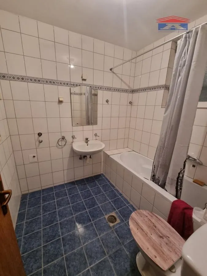 Izdavanje, dvosoban stan, 41m², Železnička Stanica, Novi Sad Sve Podlokacije