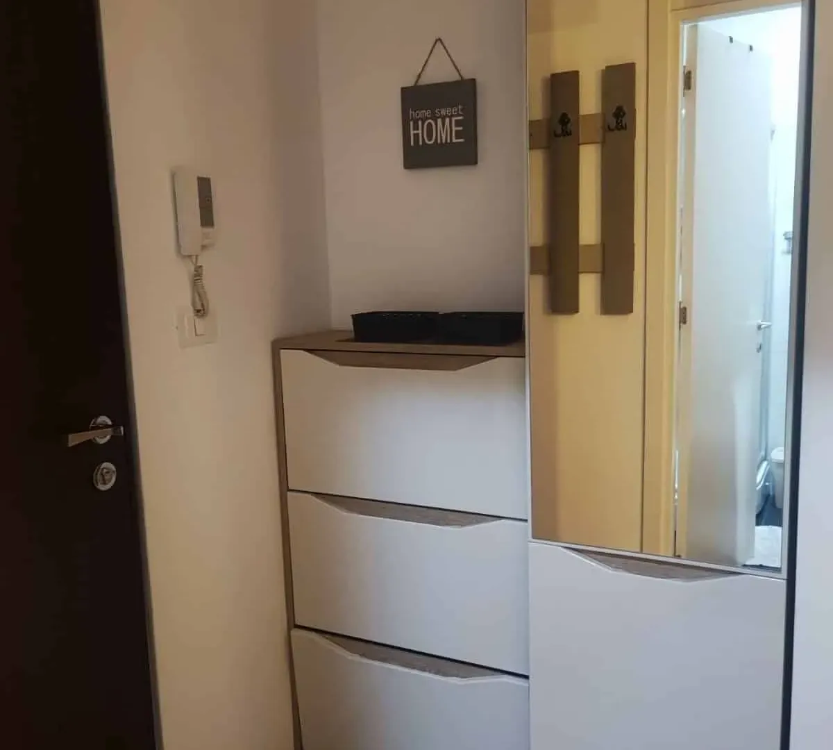 Izdavanje, jednosoban stan, 55m², Zagorič, Podgorica