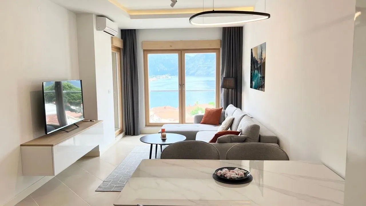 Prodaja, stan, 52m², Kotor, Crna Gora