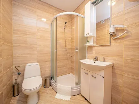 Rent, one bedroom apartment, 38m², Sutomore, Bar - image 5