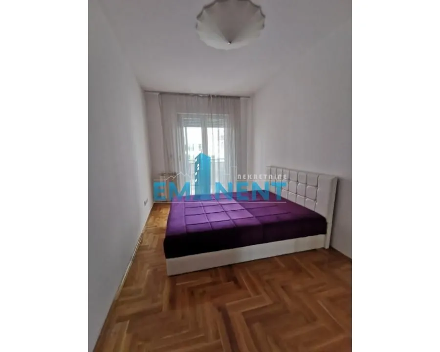 Izdavanje, dvosoban stan, 50m², Lion, Zvezdara Sve Podlokacije
