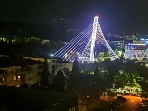 Izdavanje, dvosoban stan, 82m², Preko Morače, Podgorica - image 2