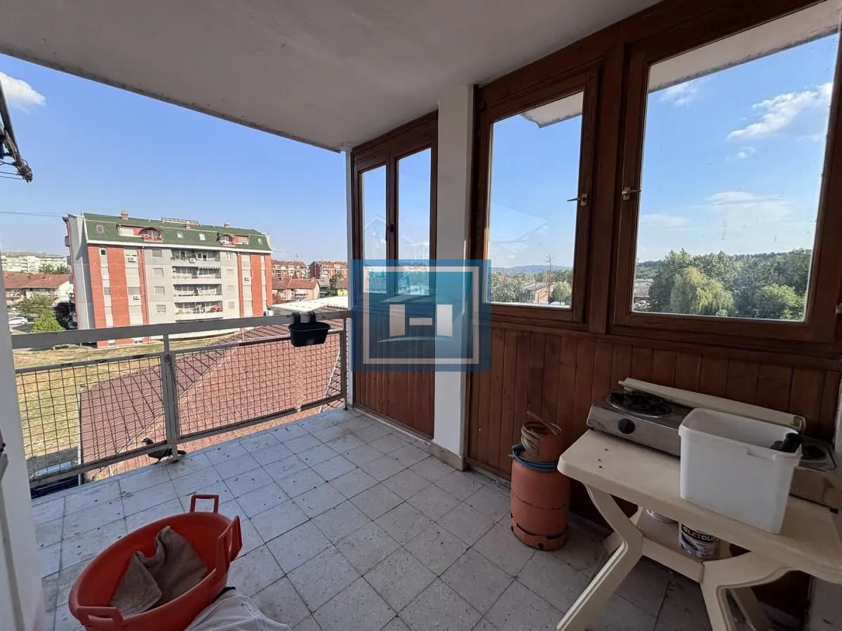Prodaja, trosoban stan, 75m², Strelište, Jagodina