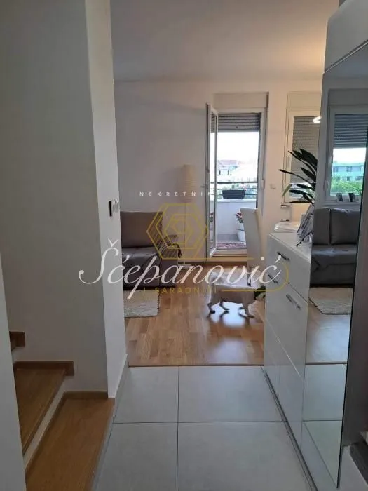 Sale, three bedroom apartment, 83m², Bulevar patrijarha Pavla, Novi Sad Sve Podlokacije