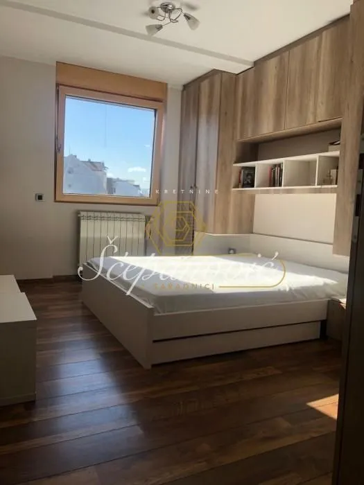 Prodaja, trosoban stan, 83m², Rotkvarija, Novi Sad Sve Podlokacije