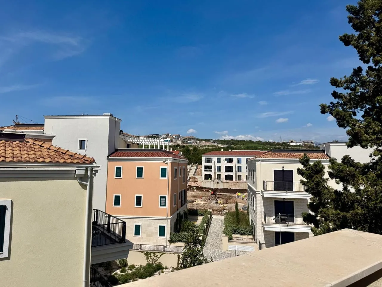 Rent, three bedroom apartment, 186m², Luštica Bay, Tivat