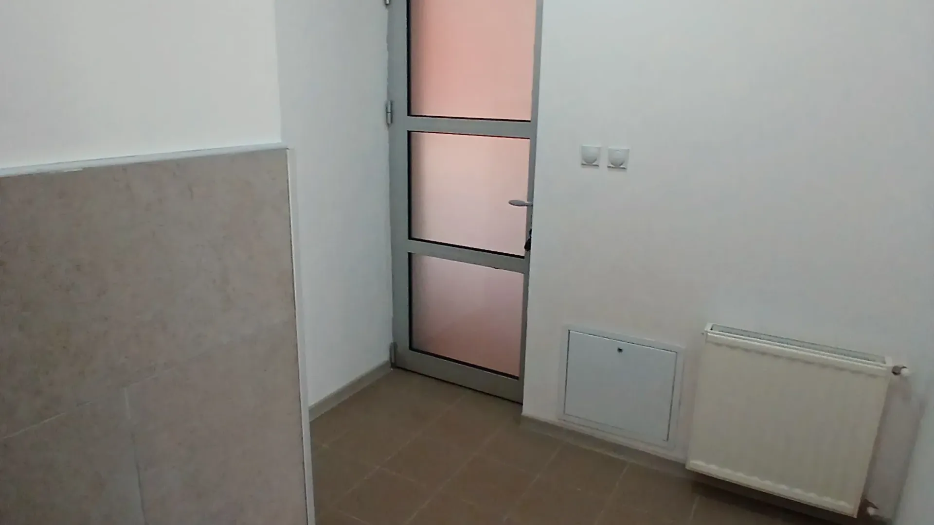 Izdavanje, jednosoban stan, 30m², Medijana, Niš