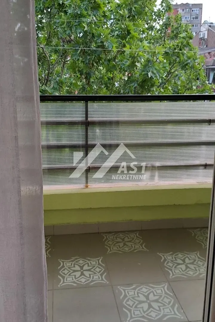Izdavanje, jednosoban stan, 37m², Liman 1, Novi Sad Sve Podlokacije