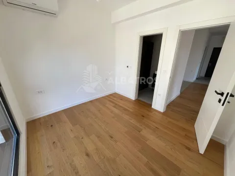 Izdavanje, dvosoban stan, 95m², Bar, Crna Gora - image 3
