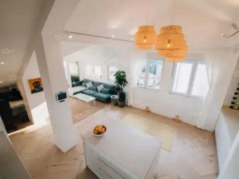 Sale, two bedroom apartment, 85m², Centar, Tivat