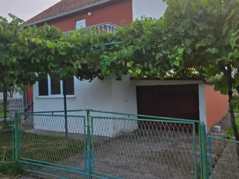Prodaja, kuća, 164m², Kočani, Nikšić - image 11