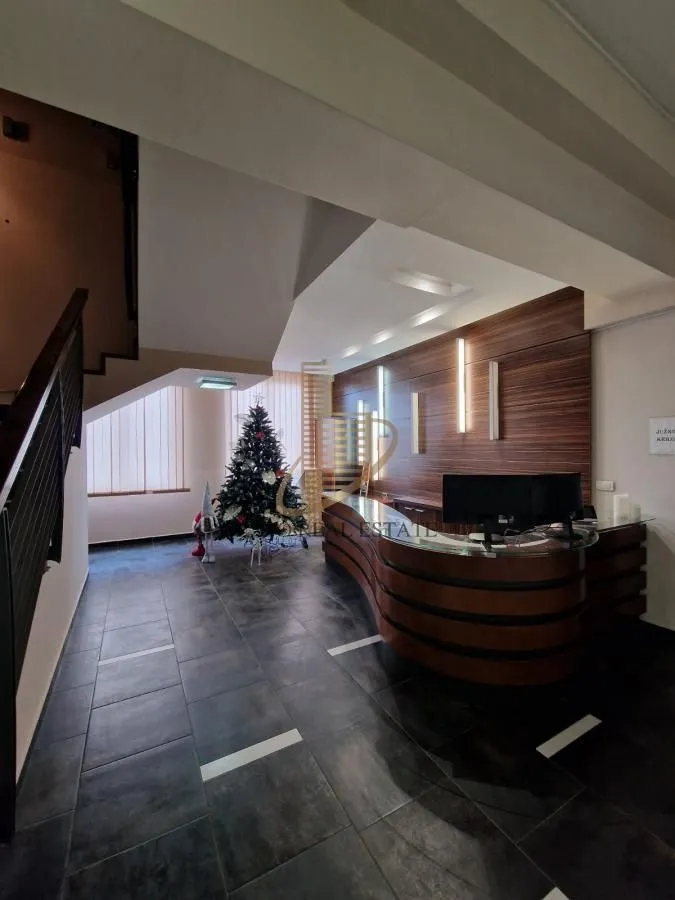Rent, office space, 690m², Novo naselje, Novi Sad