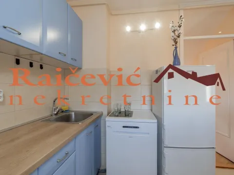 Izdavanje, trosoban stan, 83m², Stari Grad, Beograd - image 6