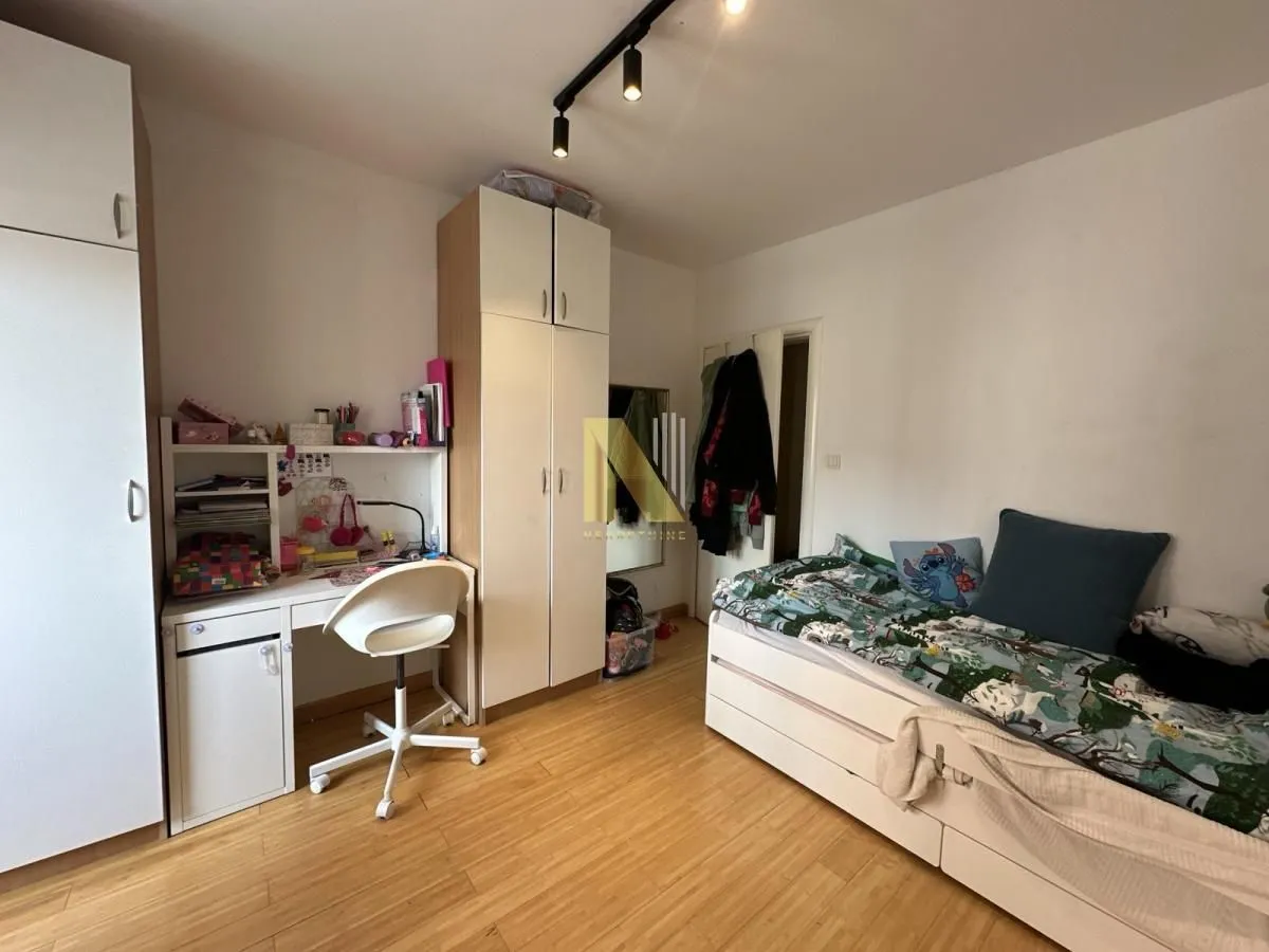 Prodaja, dvosoban stan, 40m², Nova Detelinara, Novi Sad Sve Podlokacije