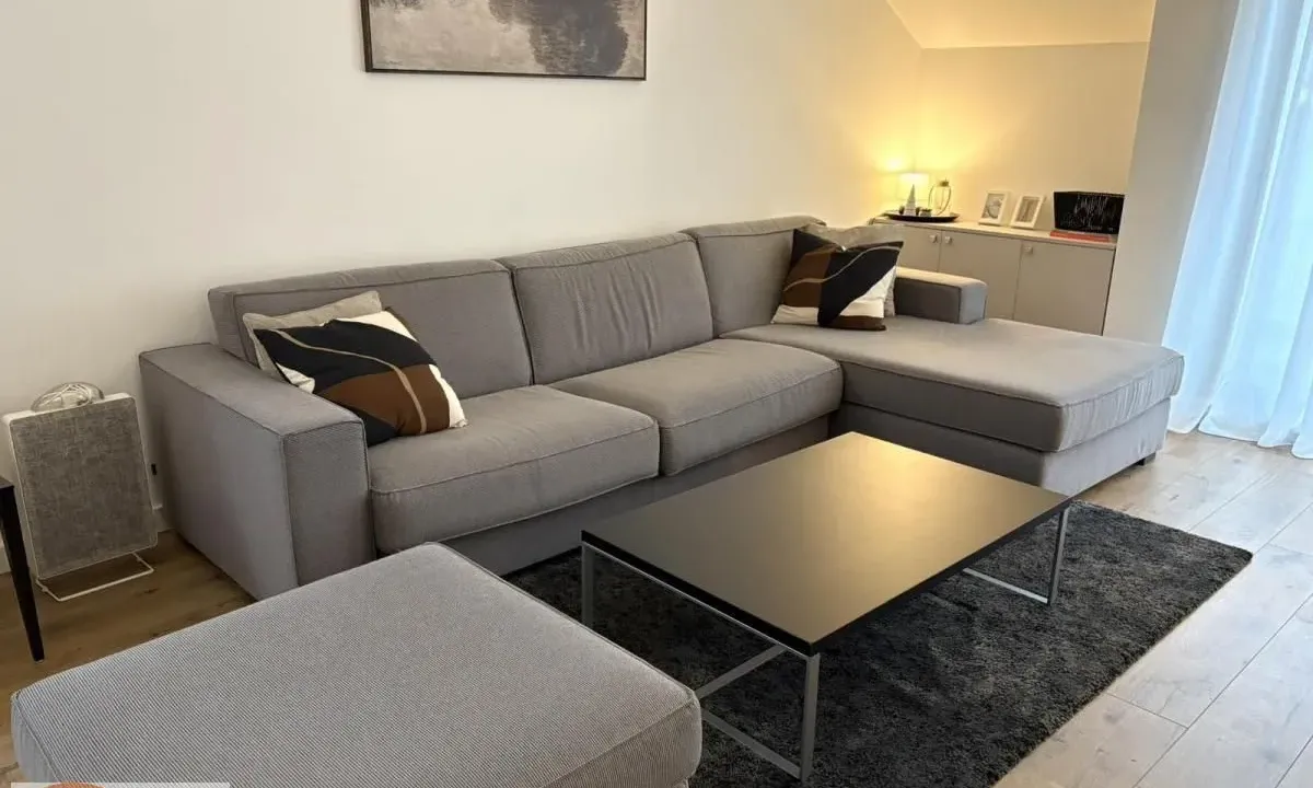 Izdavanje, trosoban stan, 80m², Voždovac Sve Podlokacije, Beograd