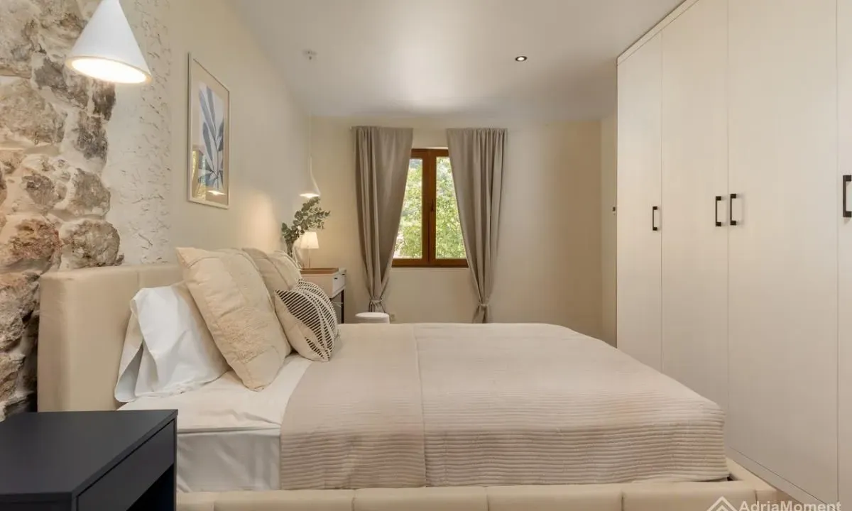 Sale, house, 110m², Škaljari, Kotor