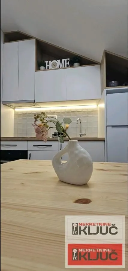 Izdavanje, jednosoban stan, 36m², Centar, Novi Sad