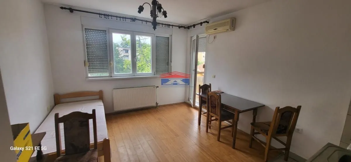 Izdavanje, garsonjera, 26m², Grbavica, Novi Sad Sve Podlokacije
