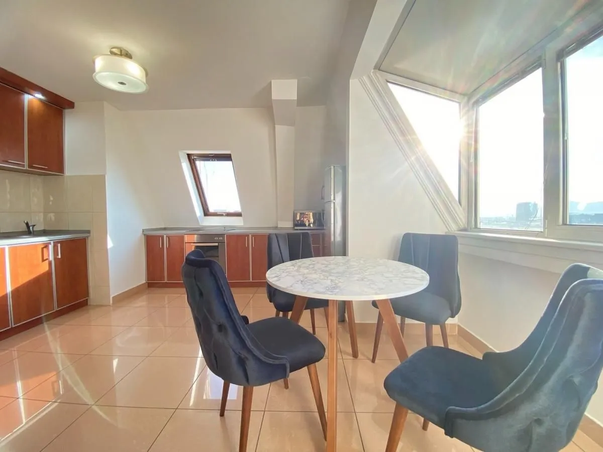 Prodaja, trosoban stan, 86m², Podgorica, Crna Gora