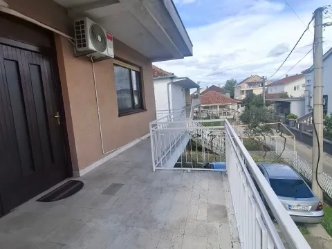 Rent, two bedroom apartment, 80m², Masline, Podgorica - image 10