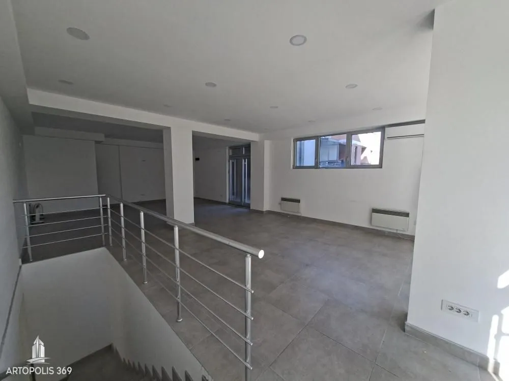 Prodaja, poslovni prostor, 117m², Cvetkova Pijaca, Zvezdara Sve Podlokacije