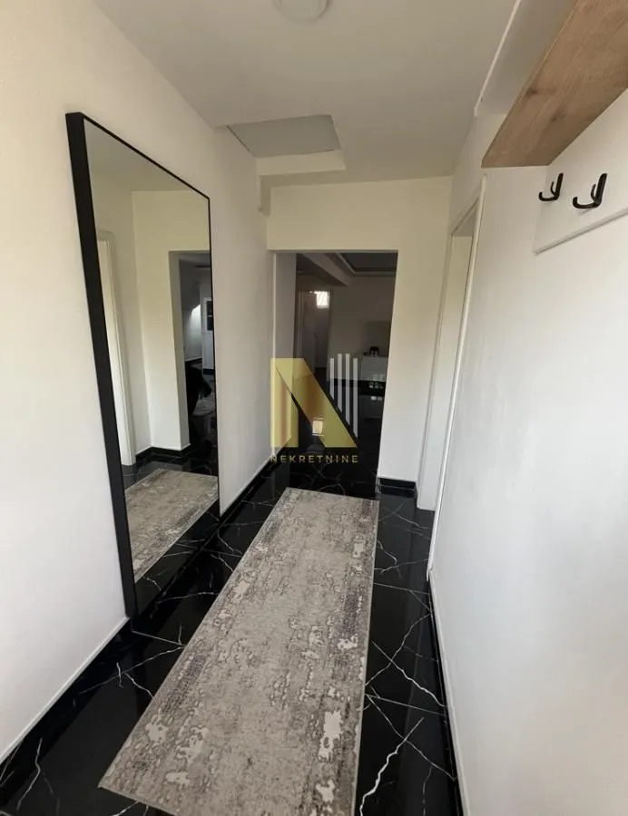 Izdavanje, trosoban stan, 100m², Adice, Novi Sad Sve Podlokacije
