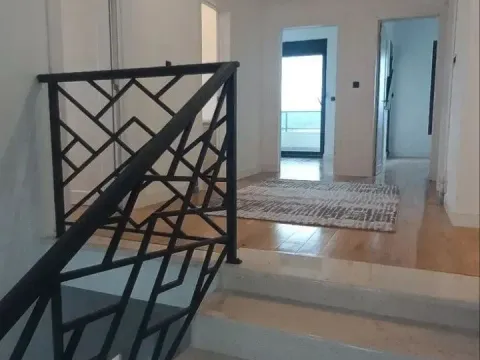 Rent, house, 180m², Donja Gorica, Podgorica - image 11